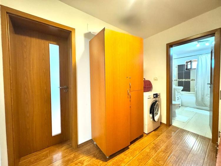 Apartament cu 3 camere în Giroc