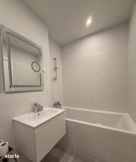 Apartament cu 3 camere în Dămăroaia