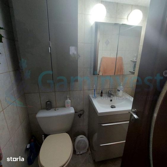Casă cu 4 camere cu Teren 8300 Mp în Central