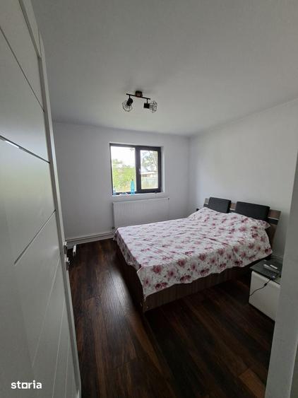 Casă cu 3 camere cu Teren 1600 Mp în Prisăcani