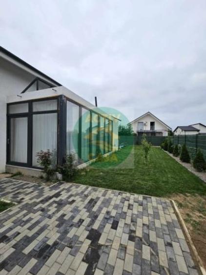 Casă cu 5 camere cu Teren 600 Mp în Cordun