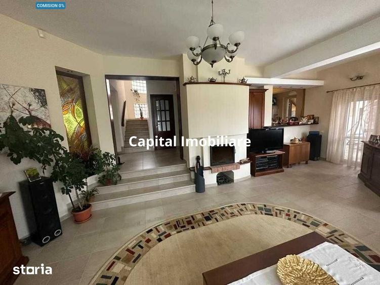 Casă cu 7 camere cu Teren 1200 Mp în Tomești