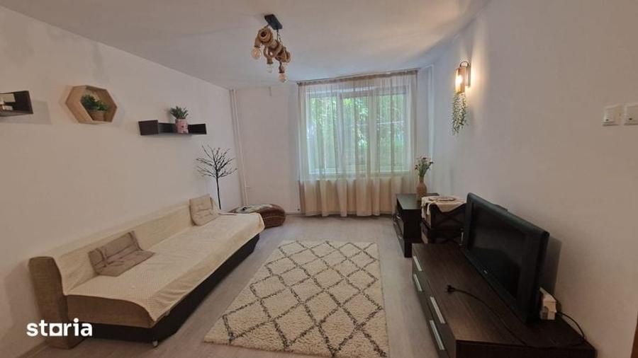 Vand apartam 2 cam precista parter cu balcon - 5