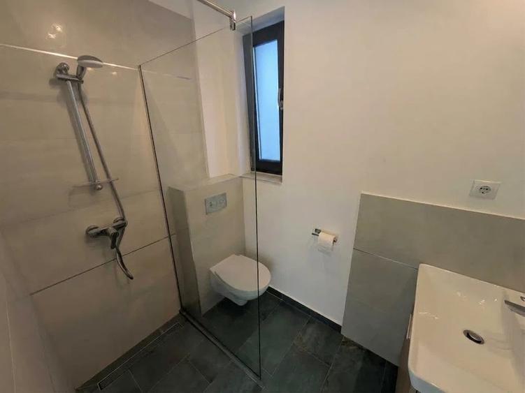 Apartament cu 2 camere decomandat, mobilat în Zorilor