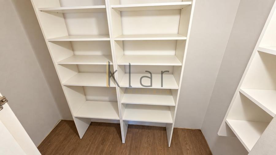 Apartament cu 3 camere semidecomandat, mobilat în Florești