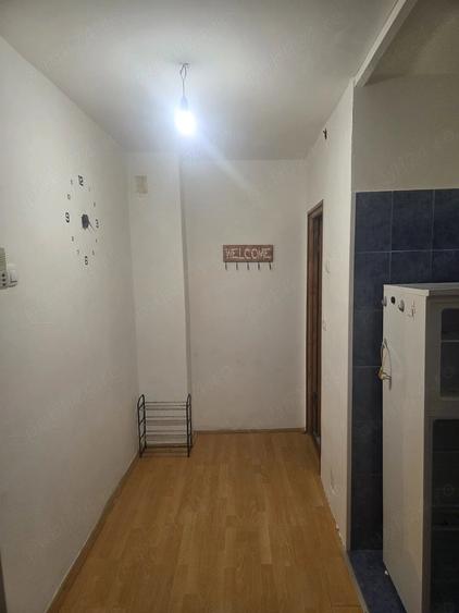 Garsonieră decomandată în Cornișa