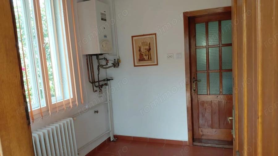 Casă cu 3 camere în Cetății