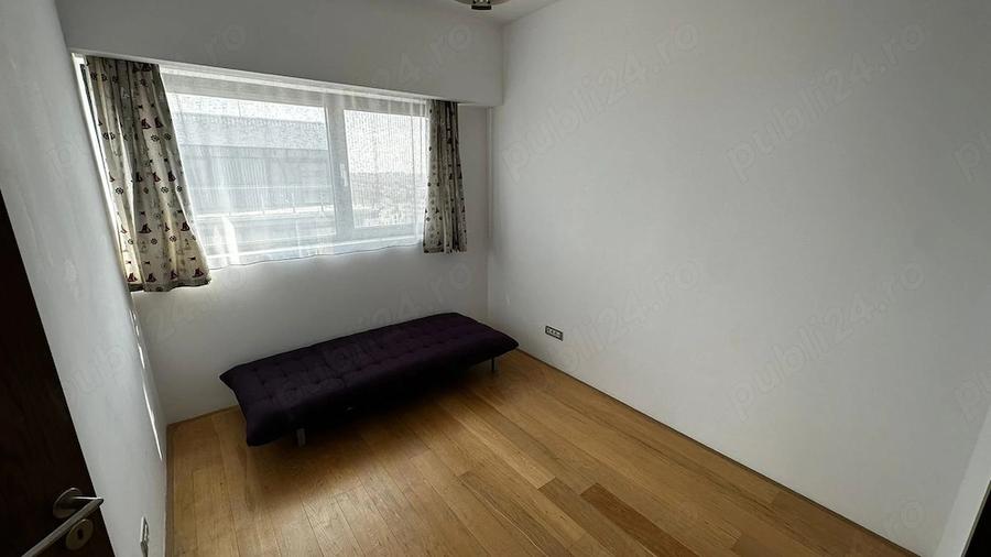 Apartament cu 4 camere decomandat în Faleza Nord