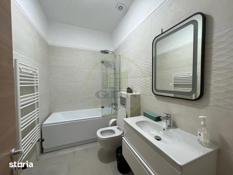 Spațiu comercial, de 211.47 mp, în Plopilor