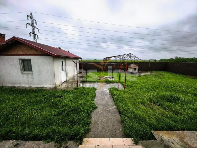 Casă individuală cu 5 camere cu Canalizare în Bălteni