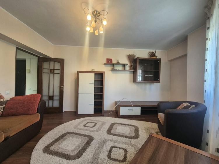Apartament cu 2 camere în Centrul Civic