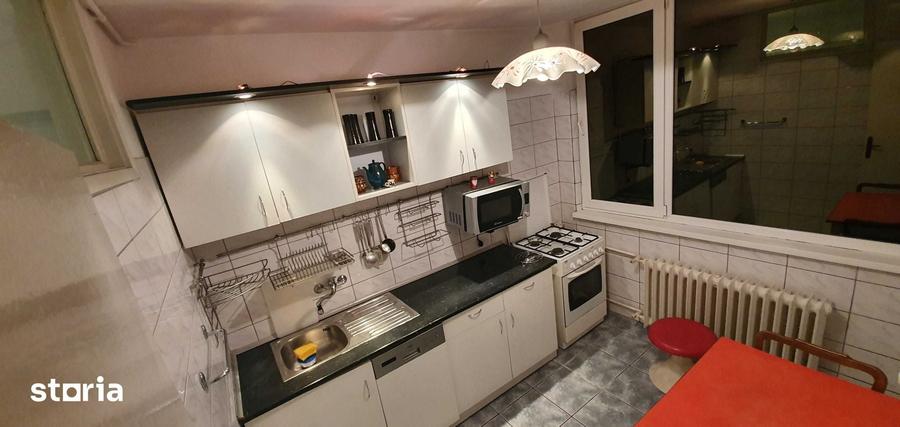 Apartament cu 2 camere decomandat în Grivița