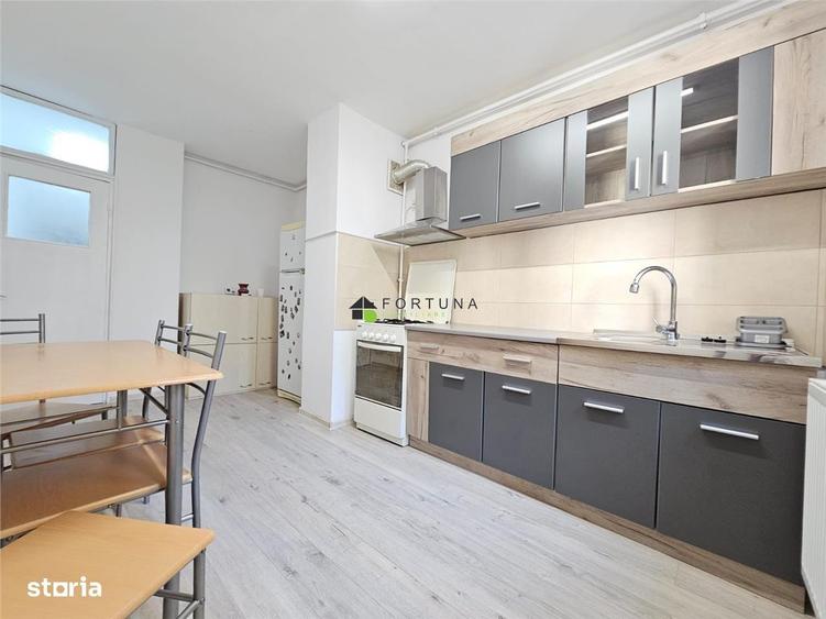 Apartament cu 3 camere decomandat în Griviței