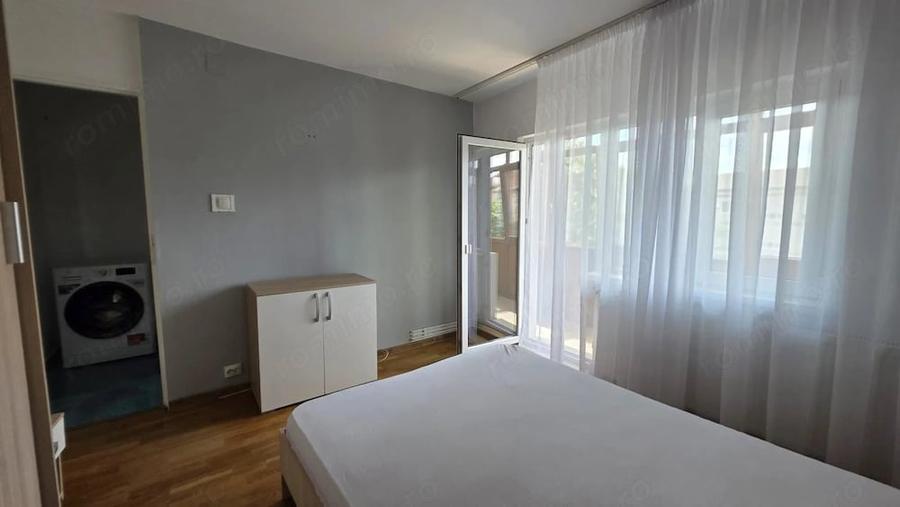 Apartament cu 2 camere decomandat în Soarelui