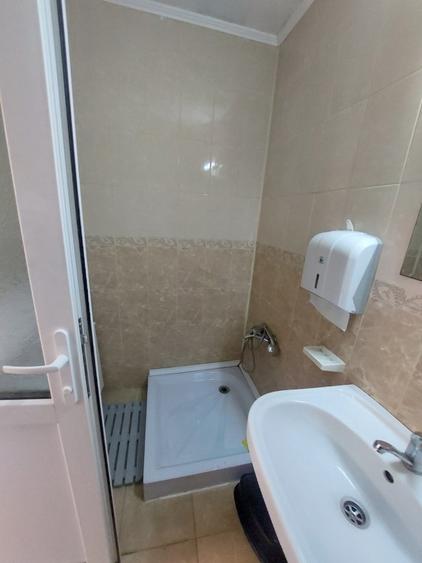 Casă individuală cu 3 camere cu Canalizare în Trocadero