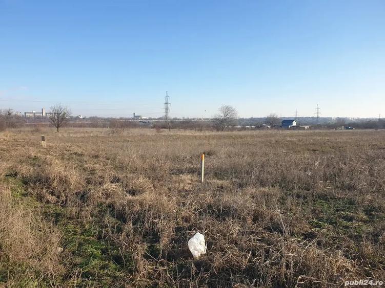 Teren de 3750 mp, în Nord