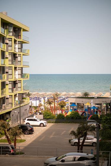 Apartament cu 2 camere decomandat în Mamaia-Sat
