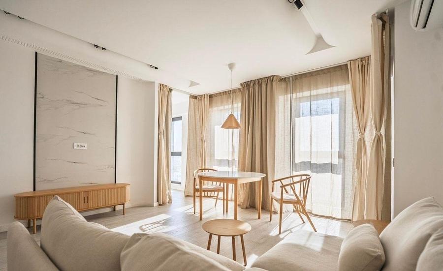 Apartament cu 2 camere semidecomandat, mobilat în Viilor