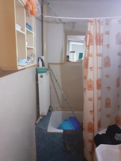 Garsonieră decomandată în Hipodrom