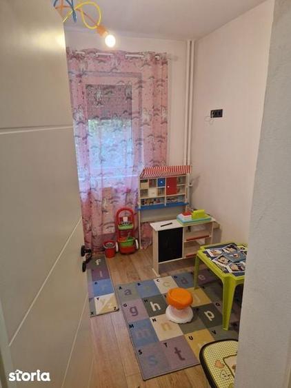 Apartament cu 3 camere decomandat în Decebal