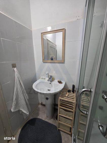 Apartament cu 2 camere, mobilat în Lupeni