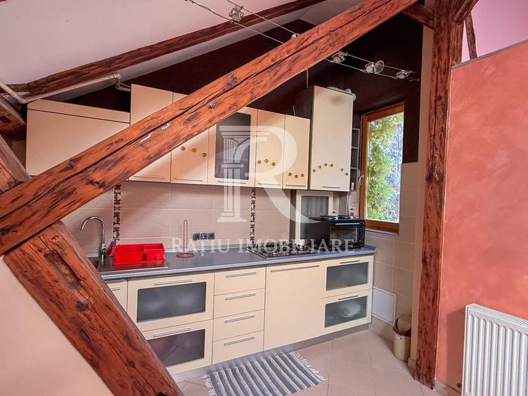 Apartament cu 2 camere semidecomandat, mobilat în Ultracentral