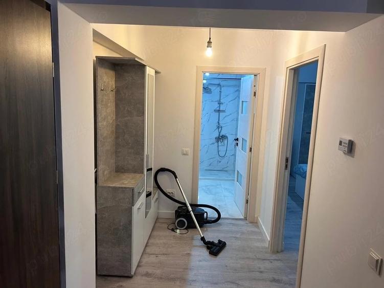 Apartament cu 2 camere semidecomandat în Calea Moldovei