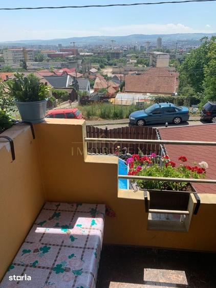 CASA CU 3 CAMERE, PE CALCAN, zona Dambul Rotund - 1