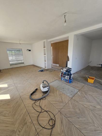 Casă cu 3 camere în Cârcea