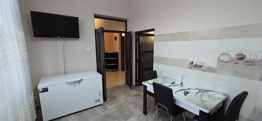 Casă individuală cu 3 camere cu Canalizare în Central
