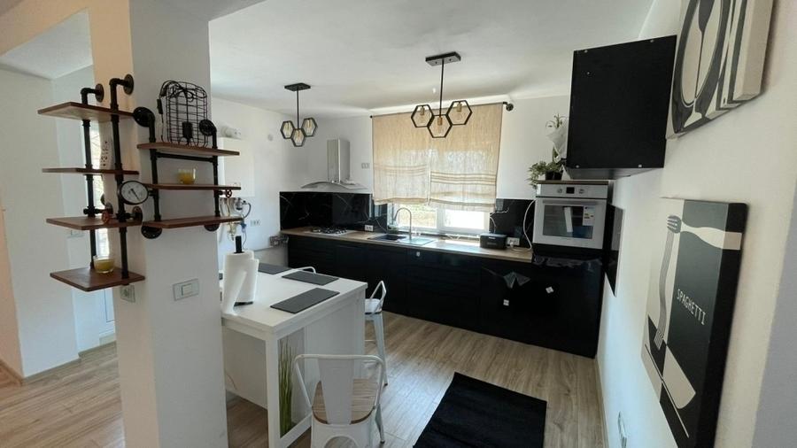 Casă individuală cu 4 camere cu Teren 720 Mp în Valea Lupului