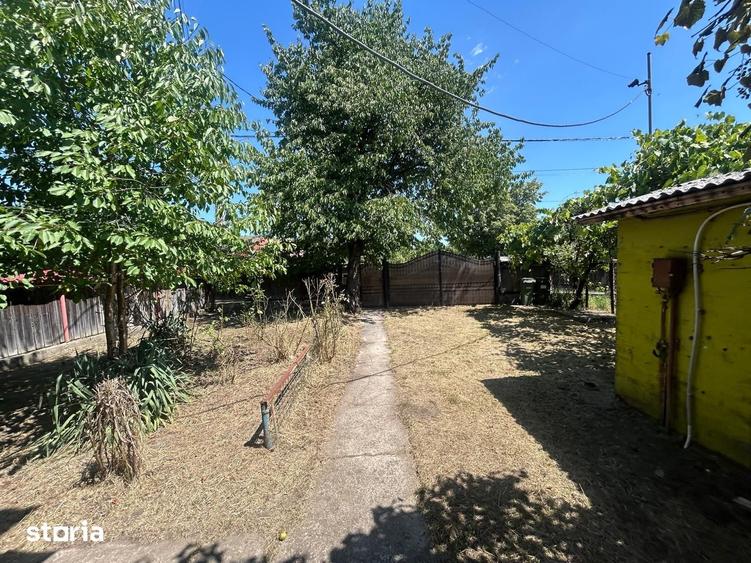 Casă cu 4 camere cu Teren 1100 Mp în Dumbrava