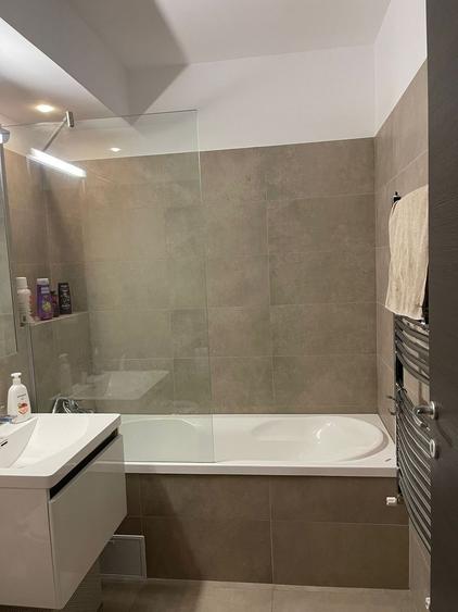 Apartament cu 2 camere semidecomandat, mobilat în Alba Iulia