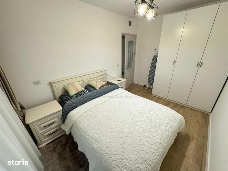 Apartament cu 3 camere decomandat în Universității