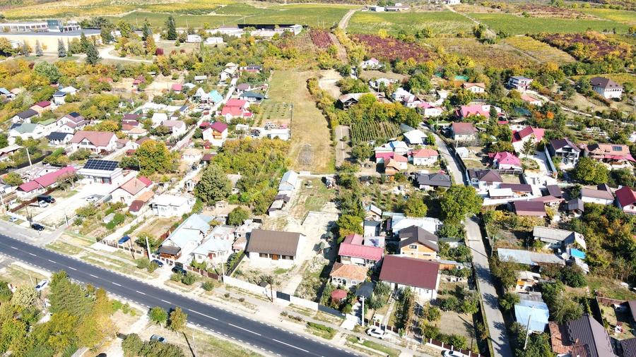 Teren Construcții extravilan de 700 mp, în Ștefănești