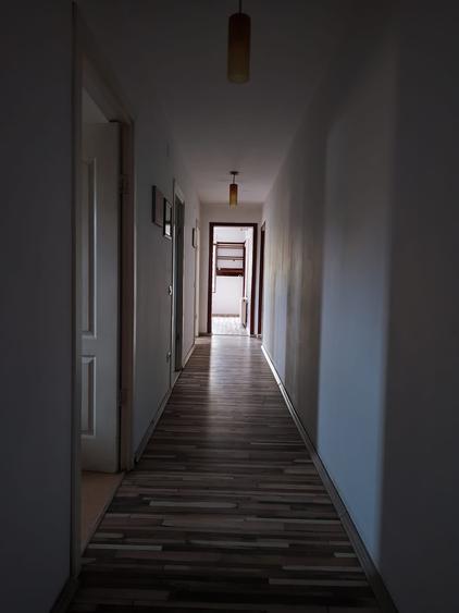 Casă individuală cu 5 camere cu Garaj în Tărtășești