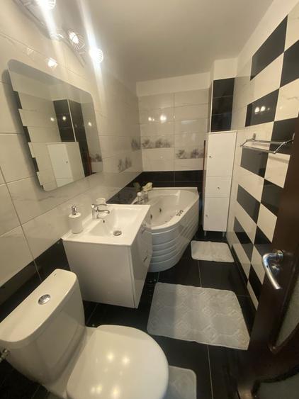Apartament cu 2 camere decomandat în Vitan