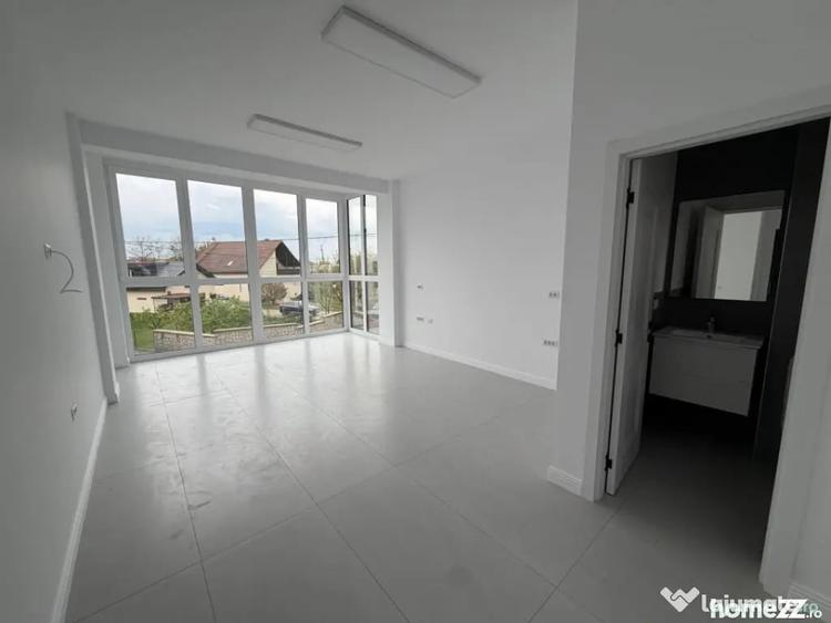 Spațiu comercial, de 33 mp, în Central