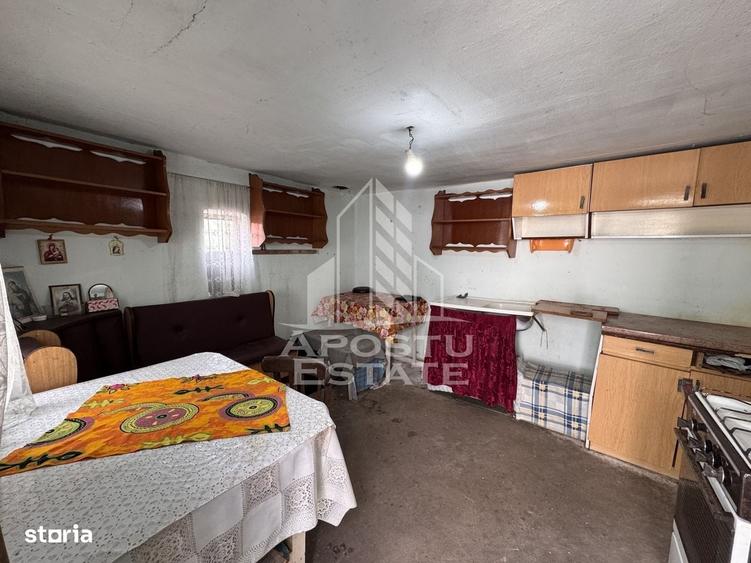 Casă cu 4 camere în Julița