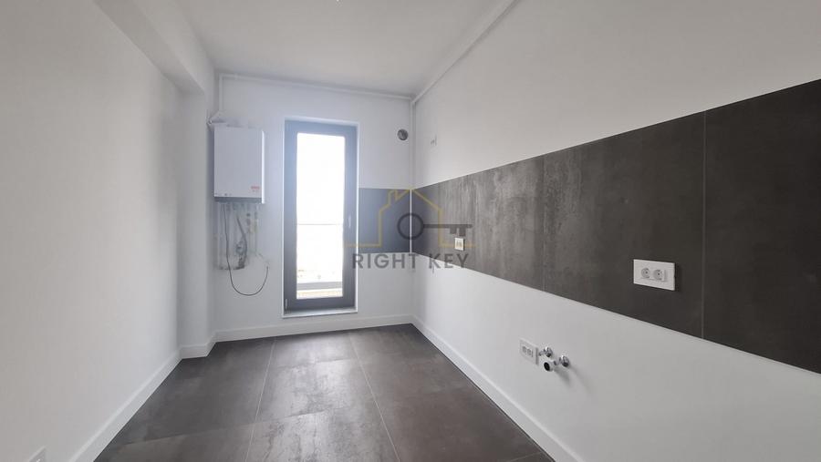 Apartament cu 3 camere decomandat în Băneasa
