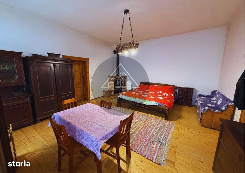 Casă cu 4 camere în Richiș