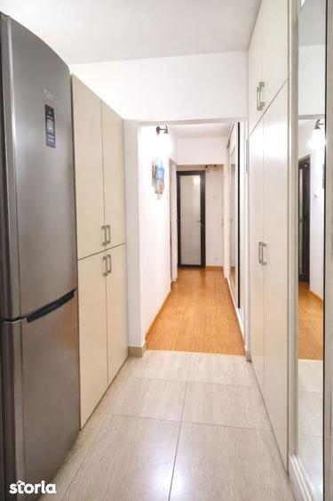 Apartament cu 3 camere decomandat în Central