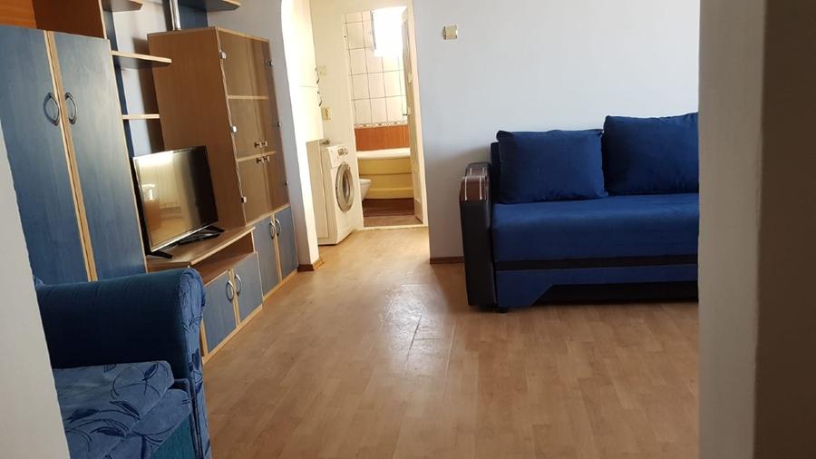 Apartament cu 3 camere semidecomandat în Mihai Viteazul