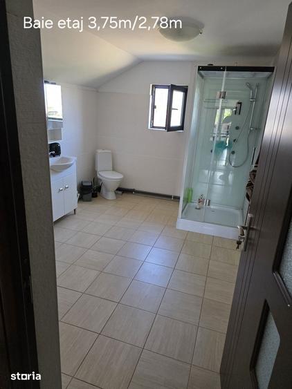 Casă cu 4 camere cu Teren 500 Mp în Central