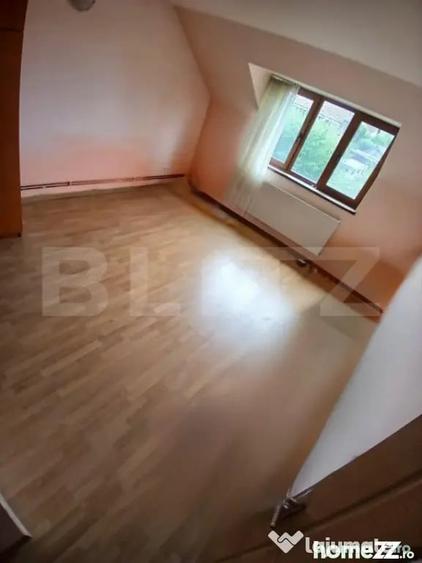 Casă cu 5 camere cu Teren 650 Mp în Sânpetru