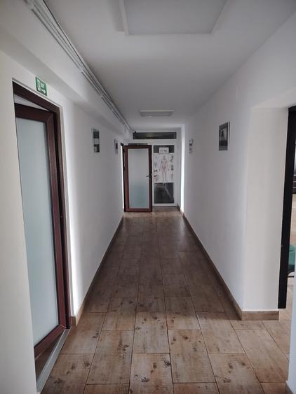 Spatiu pretabil pentru clinica medicala, 200 mp, parcare - 4