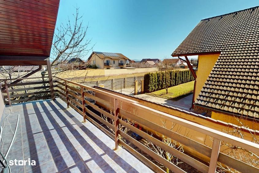 Casă cu 6 camere decomandat cu Teren 630 Mp în Hărman