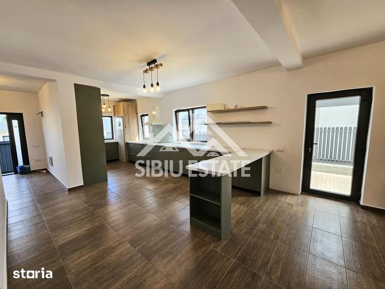 Casă cu 4 camere cu Teren 220 Mp în Central