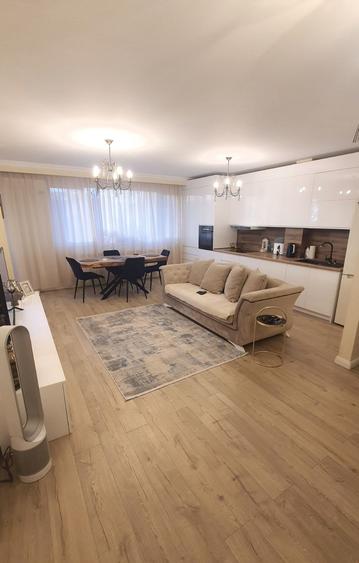 Apartament cu 2 camere decomandat în Central