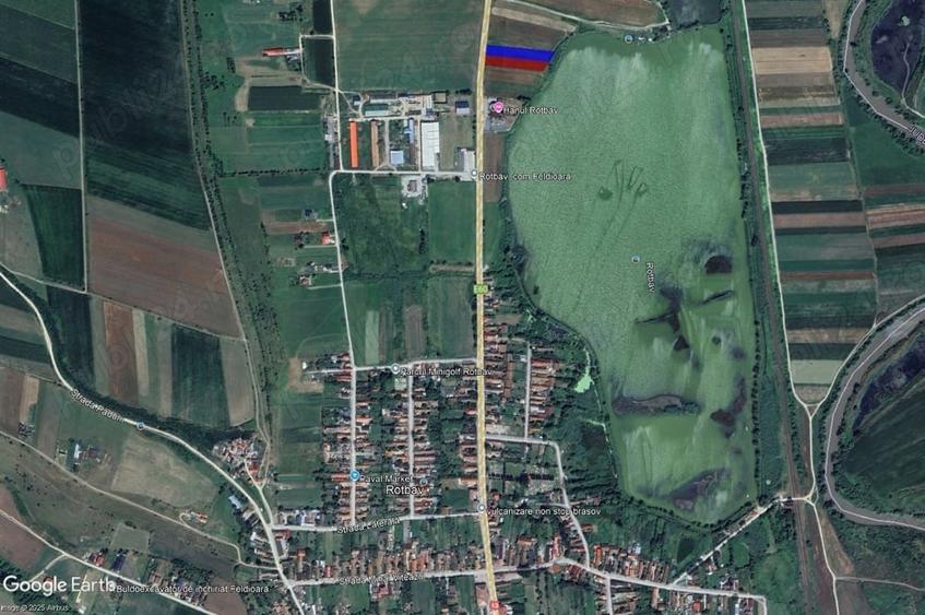 Teren de 5300 mp, în Rotbav